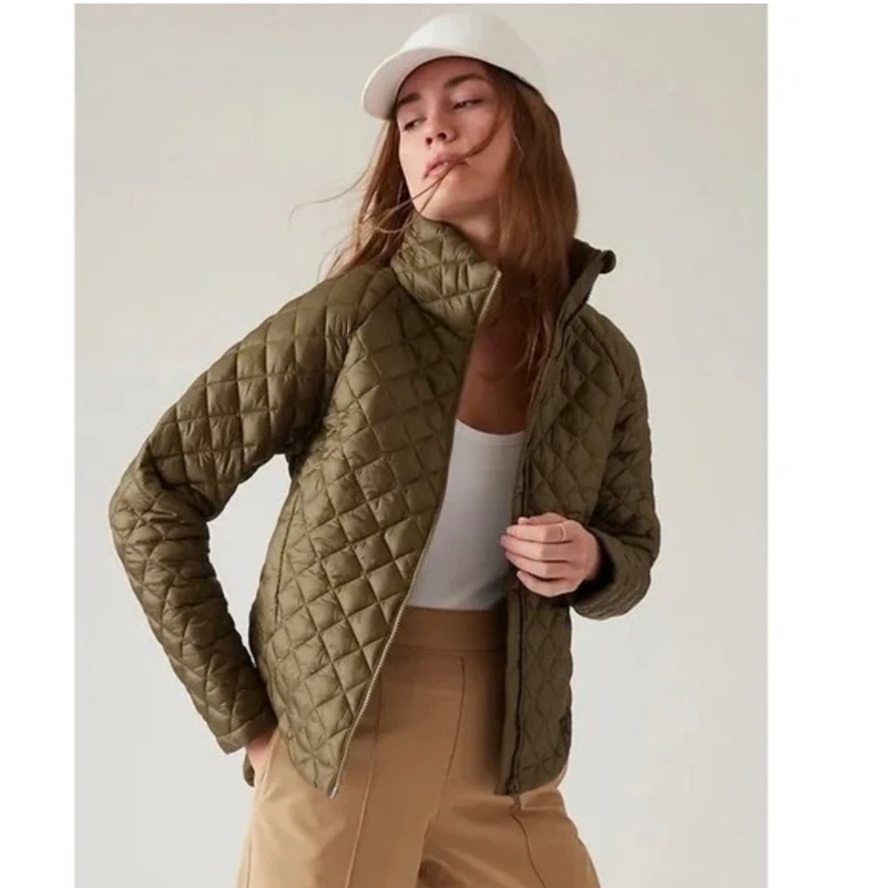 Athleta Whisper Featherless Puffer Jacket